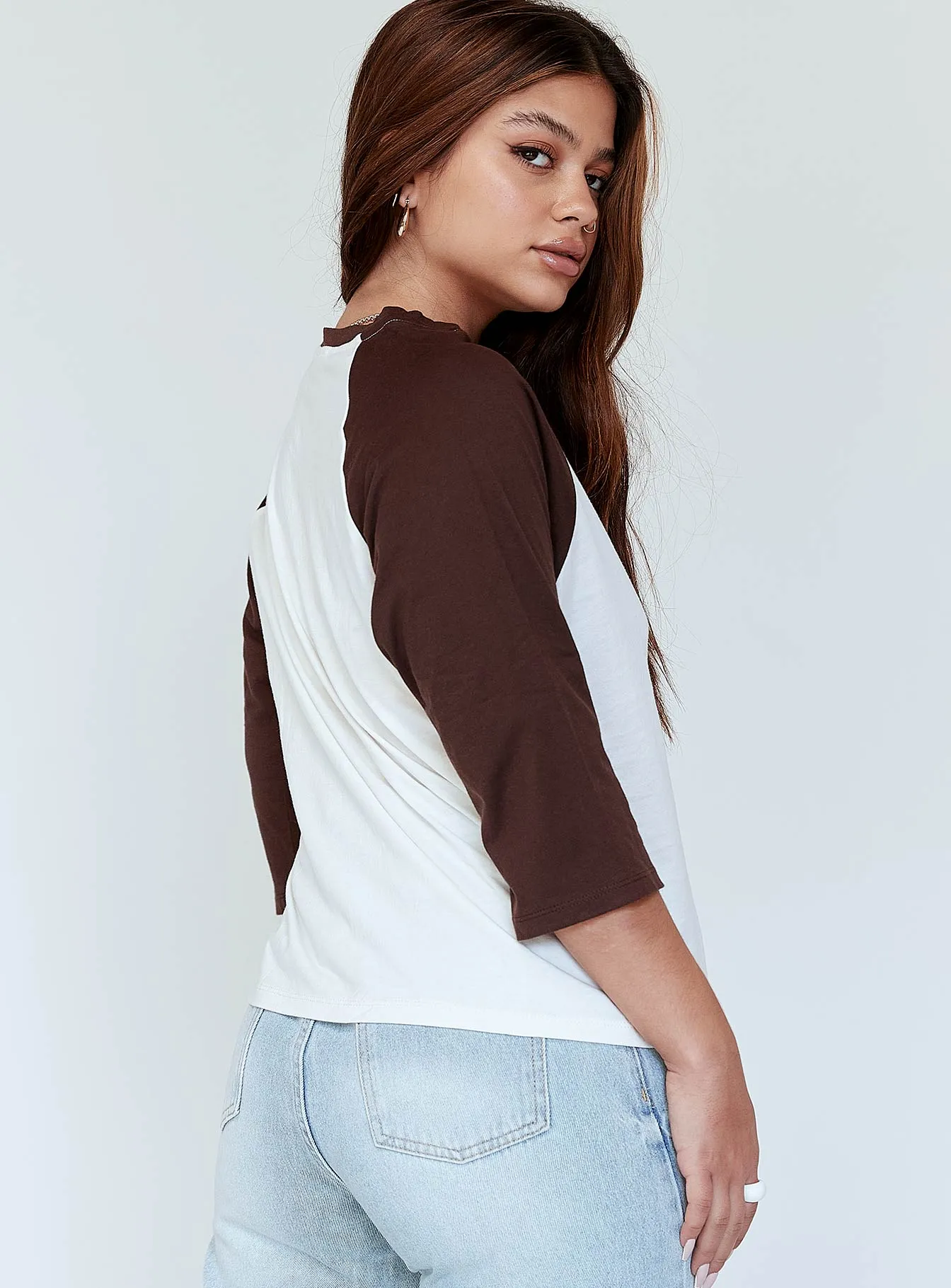 Motel Nexo Tee Cowgirl Brown Modern Trend Look