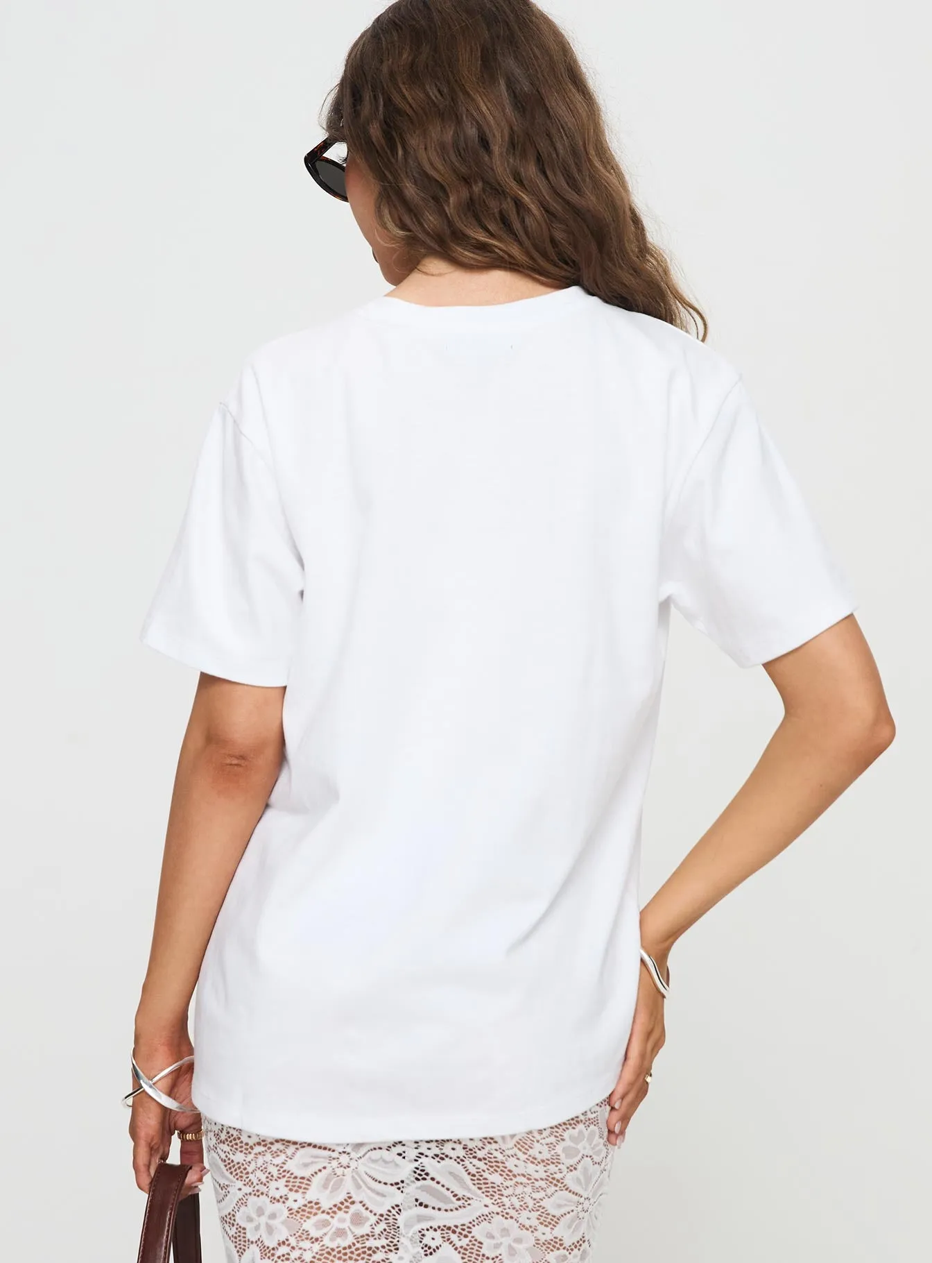 Riomaggiore Oversized Tee White Day-to-Night Look Chill Comfort Look